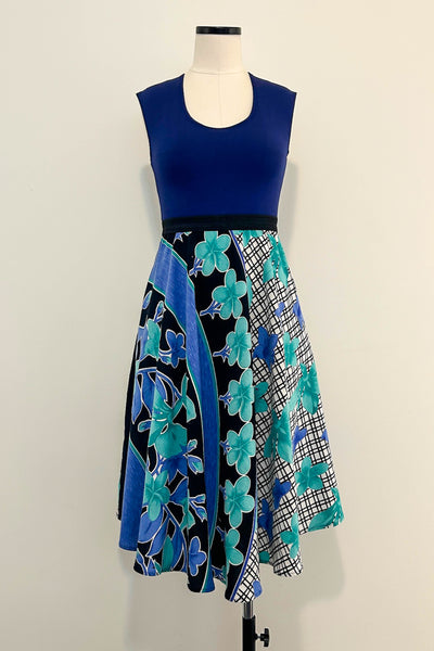 Lotus Moon Dress w/ Pockets MEDIUM
