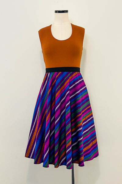 Market Day Reversible Dress with Pockets - Medium
