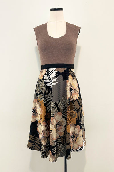 Moondance Dress w/ Pockets MEDIUM