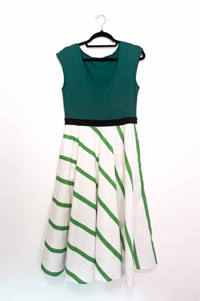 Peppermint Dress w/ Pockets MEDIUM