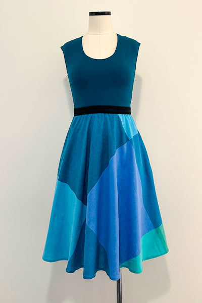 Sea Glass Dress w/ Pockets MEDIUM