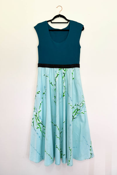 Willow Bloom Dress w/ Pockets MEDIUM