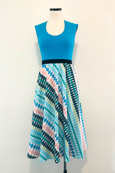 Folk Tale Dress w/ Pockets MEDIUM
