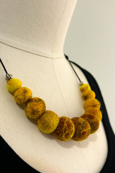 Wool Necklace in Medallion