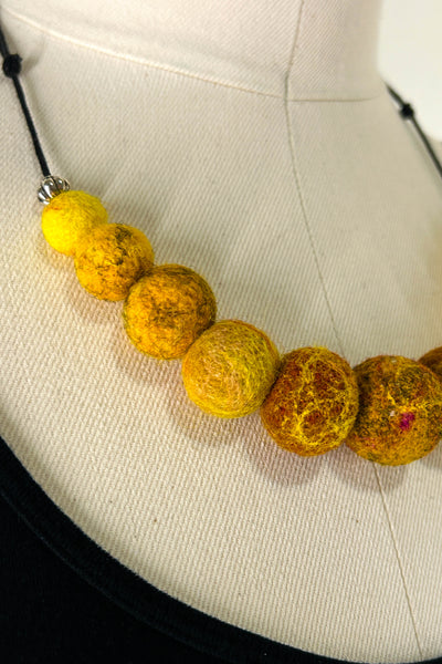 Wool Necklace in Medallion