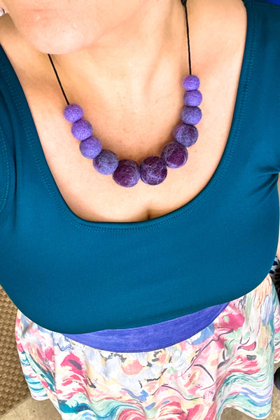 Wool Necklace in Amethyst