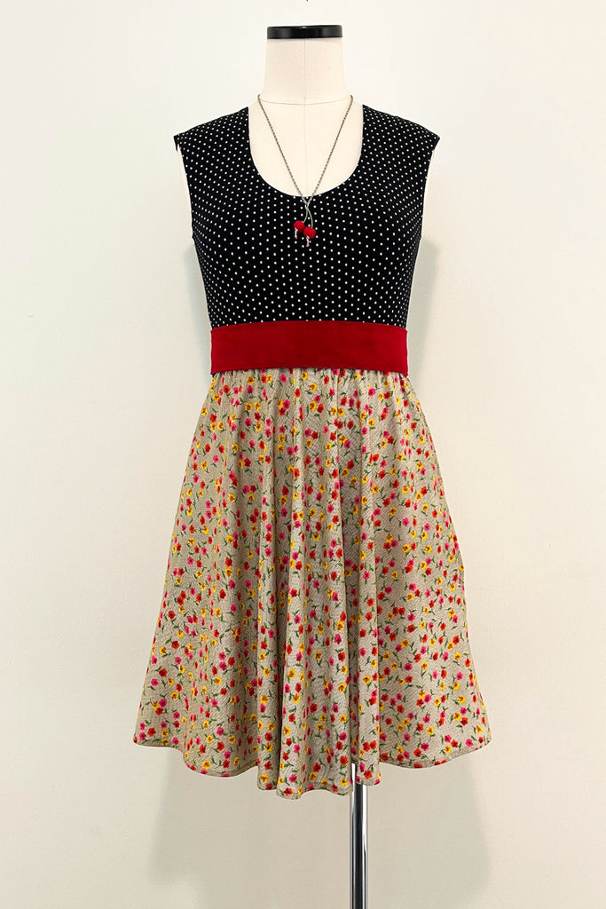 Sweetpea Dress w/ Pockets SMALL