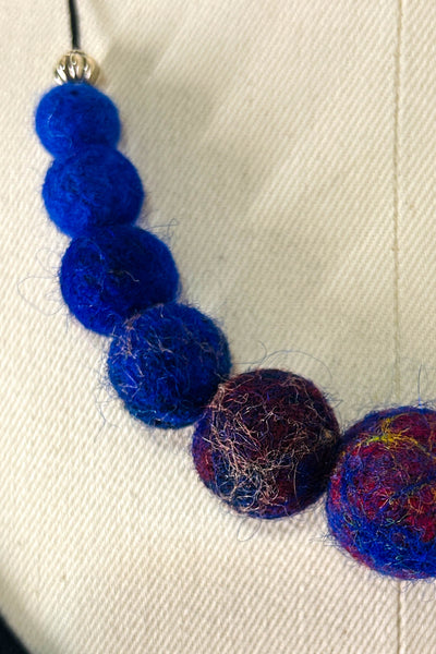 Wool Necklace in Sapphire Ruby