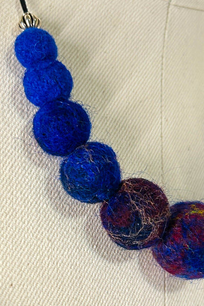 Wool Necklace in Sapphire Ruby