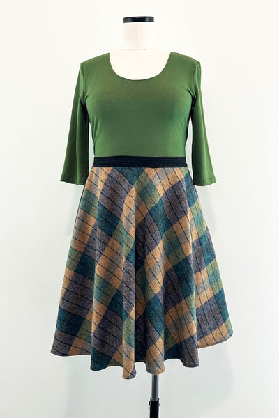 Golden Loch Dress w/ Pockets XL